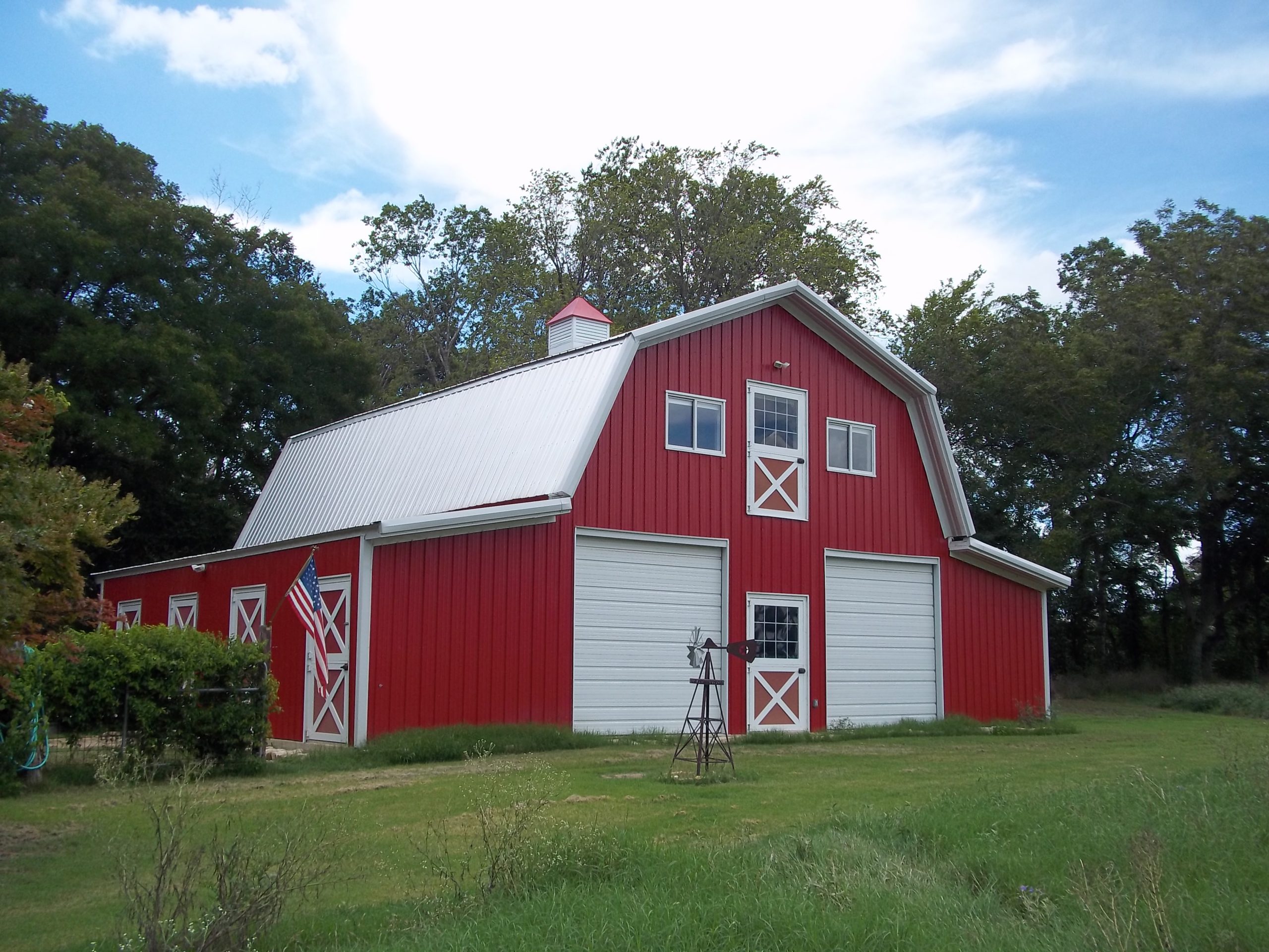 Exterior_Barn_Garage_AutumnRed_GalvalumePlus_UGEO House and Stable TX