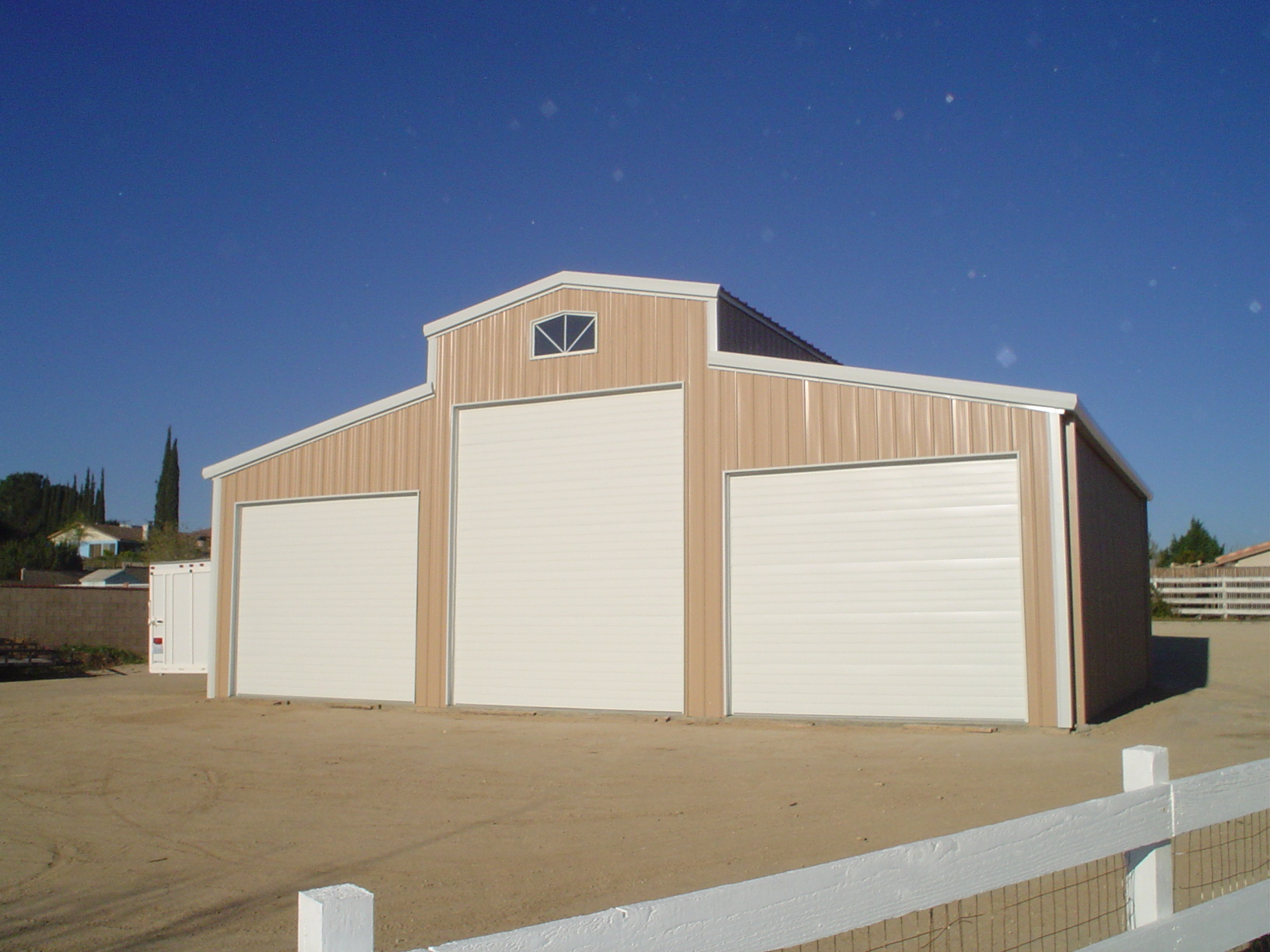 Exterior_Barn_Garage_Workshop_SurreyBeige_USSB_2